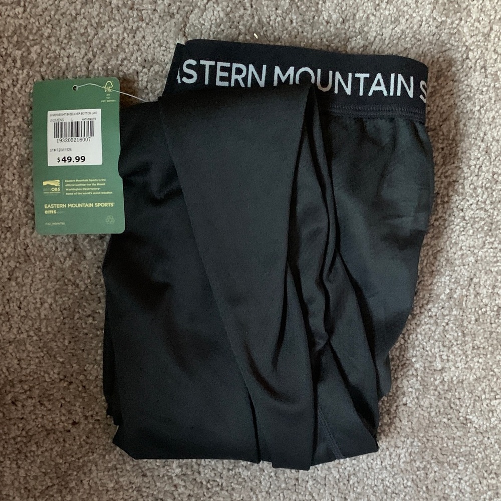 NEW WITH TAGS- Eastern Mountain Sports Jet Black Active Leggings/ base layer